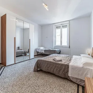  Appartamento Roof Terrace In - Piazza Bologna Italia